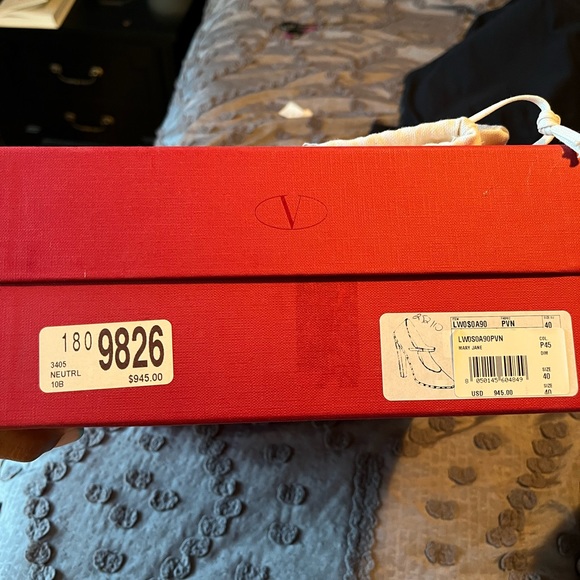 Valentino nude-pink leather Mary Janes are the ultimate do-it-all shoes. - Picture 5 of 5